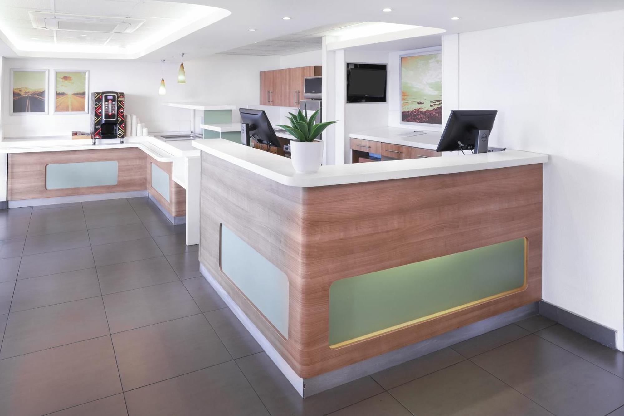 Hotel Sun1 Port Elizabeth Extérieur photo